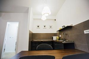 Küche/Küchenzeile in der Unterkunft Stina Apartment