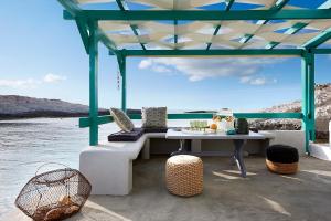 Gallery image of Terra Mare Suites in Agia Irini Milos