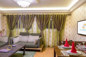 Posezení v ubytování Hotel Résidence La Falaise