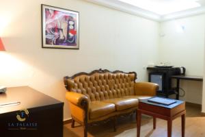 Posezení v ubytování Hotel Résidence La Falaise