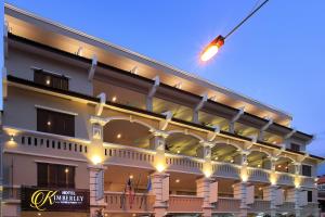 a hotel with a street light in front of it at Kimberley Hotel Georgetown in George Town