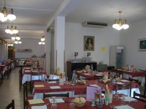 Restaurace v ubytování Hotel Liliana