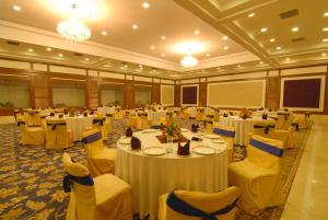 Restaurace v ubytování Chanakya Bnr Hotel