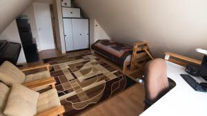 Televízia a/alebo spoločenská miestnosť v ubytovaní Family Apartment - w cenie 4 rowery, plaża, łódka wiosłowa, kajak, rower wodny