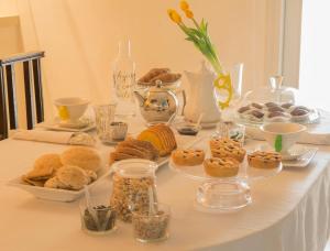 Завтрак для гостей B&B Villa dei Calchi - Suite Room di Charme