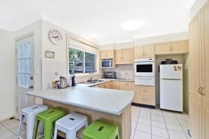 A kitchen or kitchenette at 3/54 Owen Street, Port Macquarie