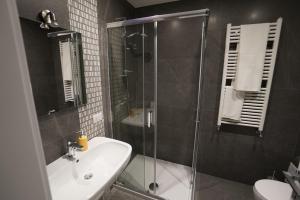 Koupelna v ubytování B&B BORGO FORNACI