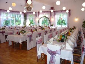 Restaurace v ubytování Hotel Dlugie