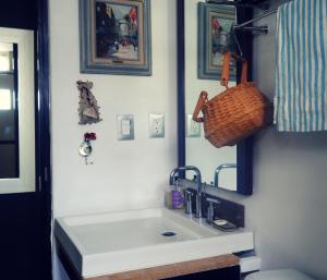 Φωτογραφία από το άλμπουμ του Pequeña habitacion FRIDA - design CDMX - áreas comunes compartidas στην Πόλη του Μεξικού +14 φωτογραφίες