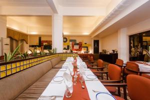 Restaurace v ubytování West End Hotel Opp Bombay Hospital