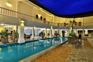 Gallery image of Hibiscus Beach Hotel & Villas in Kalutara