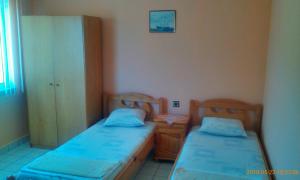 Lova arba lovos apgyvendinimo įstaigoje Famili hotel BARBA YANI