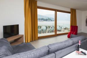 Posedenie v ubytovaní Exclusive Suites Riva