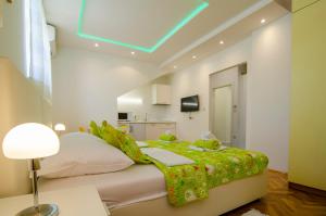 Postel nebo postele na pokoji v ubytování Apartman Split Old Town Center