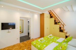 TV a/nebo společenská místnost v ubytování Apartman Split Old Town Center