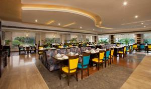 Restaurant o un lloc per menjar a Lemon Tree Hotel Baddi