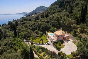 Příroda nedaleko vily