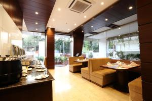 Posezení v ubytování The Altruist Business Hotel Andheri