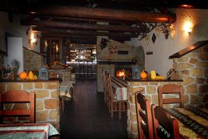 Restaurace v ubytování Šestajovický pivovar ubytování + 19 fotografií