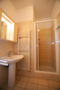 Kúpeľňa v ubytovaní Apartments Villa Oliva