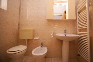 Kúpeľňa v ubytovaní Apartments Villa Oliva