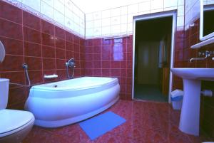Een badkamer bij Willa Olimp Retro