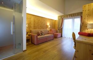 Posezení v ubytování Hotel Shandranj
