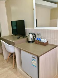 Küche/Küchenzeile in der Unterkunft Srivichai Hotel