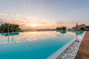 The swimming pool at or close to Cas Cabo Nou Agroturismo Adults Only