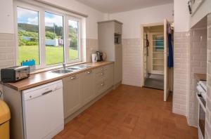 Gallery image of Cottage 202 - Renvyle in Renvyle +27 photos