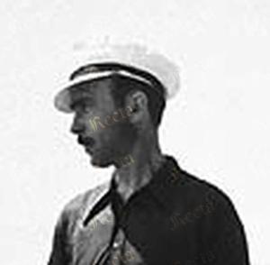 a black and white photo of a man wearing a hat at Casa Cuniolo Guest House in Tortona