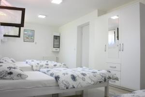 Posteľ alebo postele v izbe v ubytovaní Apartman Maksimir Relax Zagreb-75m2