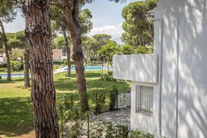 Gallery image of Beachside cosy apartment with pool in Estepona