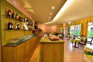 Nápoje v ubytování Hotel La Pieve + 17 fotografií