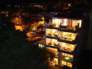 Budova, v ktorej sa apartmán nachádza