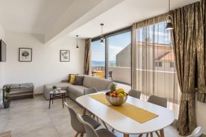 Posedenie v ubytovaní Luxury Rooms Pino