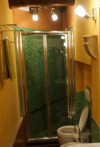 A bathroom at Casa delle gondole