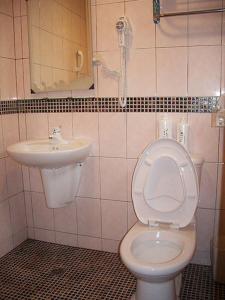 Koupelna v ubytování Makung Traditional Homestay