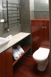 Et badeværelse på Saint George - The Townhouse