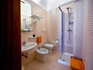 Kúpeľňa v ubytovaní B&B Piazza 300mila + 22 fotografií