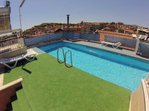 Vista de la piscina de Ayvazali Hotel o alrededores