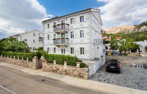 Budova, v ktorej sa apartmán nachádza