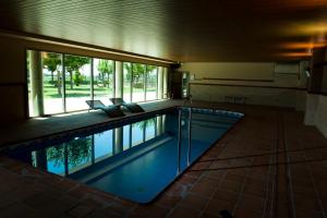 The swimming pool at or close to La Noguera Camping