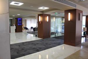 Лобби или стойка регистрации в Melia Setubal