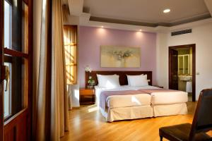 Gallery image of Exe Triunfo Granada in Granada