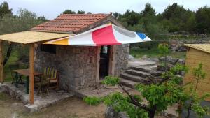 Fotografia z galérie ubytovania Robinson house Krunica v destinácii Pašman