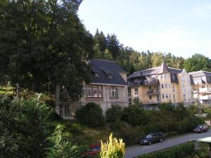 Galería fotográfica de Pension & Ferienwohnung "Villa Agnesruh" en Bad Elster