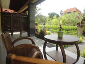 Ein Garten an der Unterkunft Darra Ria Villa Ubud