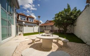 JadeRooms 3300 Eger, Jankovics Dezső utca 2 kép - 2