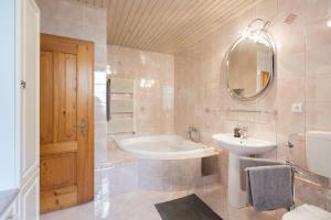 Koupelna v ubytování Vila Grad Bled - Sauna & Hot tub + 37 fotografií